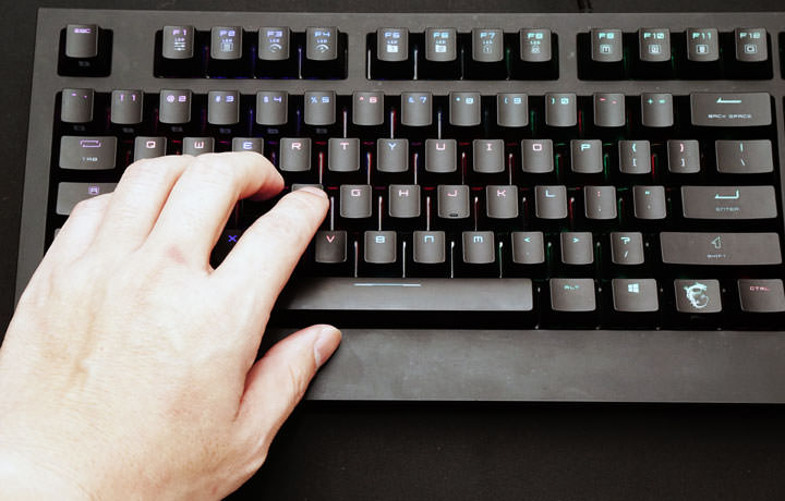 [Unbox] MSI Infinite X 桌機實測：真．電競旗艦來襲，外觀與運算效能兼具的夢幻機！ - 阿祥的網路筆記本