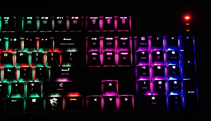 [Unbox] MSI Infinite X 桌機實測：真．電競旗艦來襲，外觀與運算效能兼具的夢幻機！ - 阿祥的網路筆記本