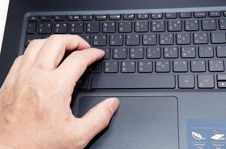 [Unbox] Acer Swift 5 實測：外型亮眼，效能優異，同級最輕薄的羽量級筆電！ - 阿祥的網路筆記本