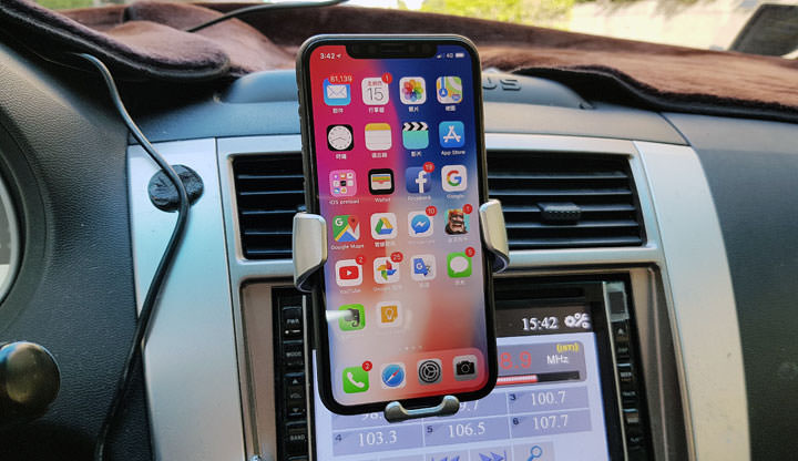 [Unbox] 安裝簡易，輕鬆固定又好拿！Baseus 倍思重力感應自動車用支架開箱！ - 阿祥的網路筆記本