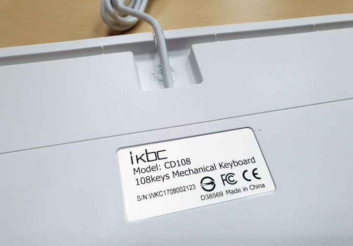 [Unbox] 設計完善，內建櫻桃軸，高CP值的機械鍵盤之選：「iKBC CD108 PBT黑軸」開箱！ - 阿祥的網路筆記本