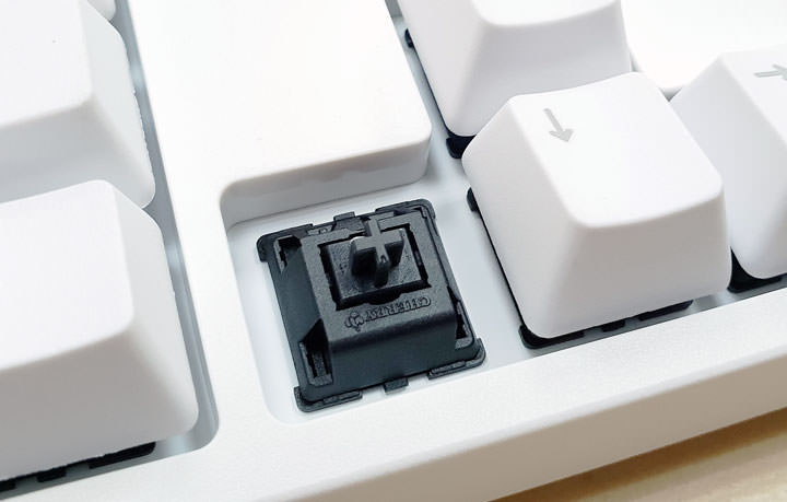 [Unbox] 設計完善，內建櫻桃軸，高CP值的機械鍵盤之選：「iKBC CD108 PBT黑軸」開箱！ - 阿祥的網路筆記本