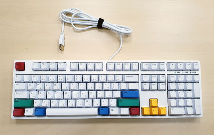 [Unbox] 設計完善，內建櫻桃軸，高CP值的機械鍵盤之選：「iKBC CD108 PBT黑軸」開箱！ - 阿祥的網路筆記本