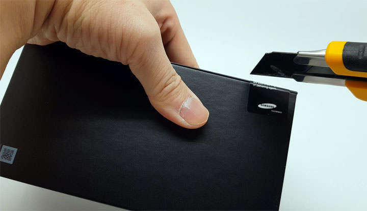 [Unbox] 三星 Galaxy S9+ 珊瑚藍純開箱＋硬體效能測試！ - 阿祥的網路筆記本