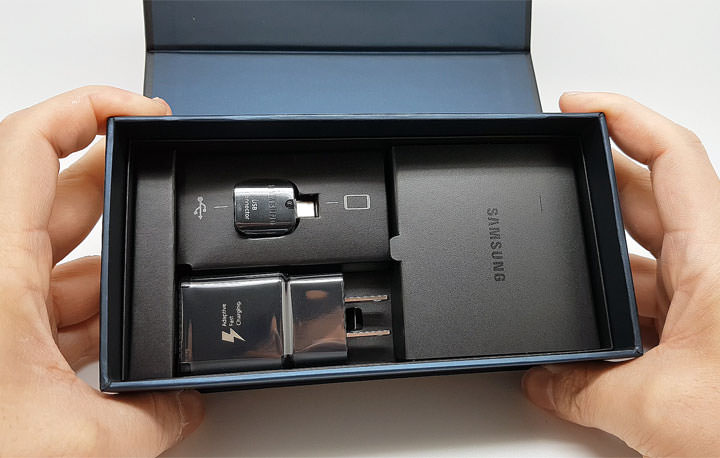 [Unbox] 三星 Galaxy S9+ 珊瑚藍純開箱＋硬體效能測試！ - 阿祥的網路筆記本