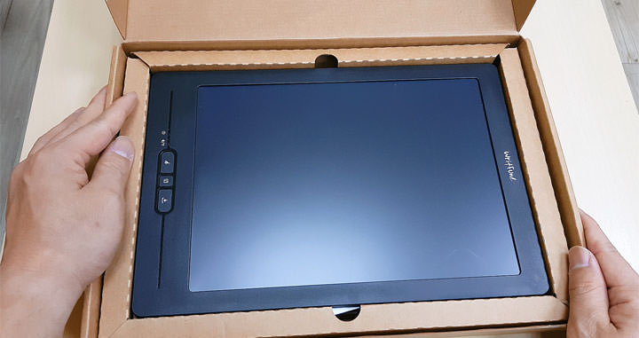 [Unbox] 尺寸更大更好揮灑！鉅瞻科技 Writfun W300 無線電紙板開箱評測！單機儲存超方便，連結電腦還能變身感壓數位板！ - 阿祥的網路筆記本