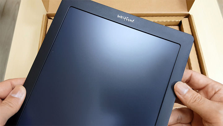 [Unbox] 尺寸更大更好揮灑！鉅瞻科技 Writfun W300 無線電紙板開箱評測！單機儲存超方便，連結電腦還能變身感壓數位板！ - 阿祥的網路筆記本