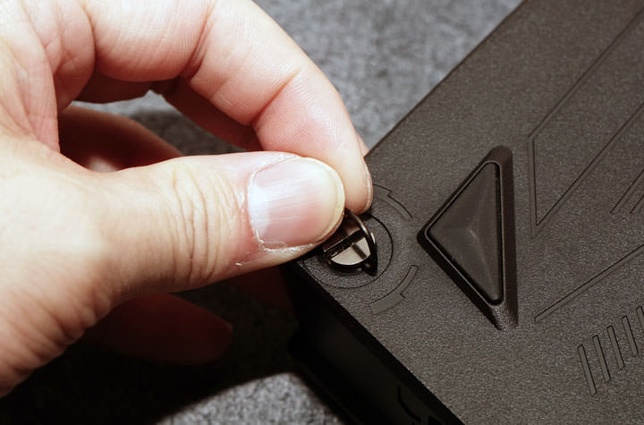 [Unbox] 體積輕薄短小卻能承載強悍性能：MSI Vortex G25 8RE 電競桌機開箱與使用心得分享！ - 阿祥的網路筆記本