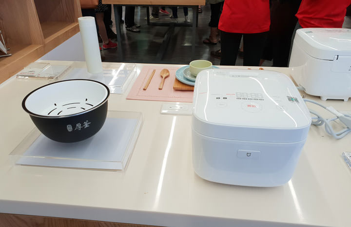 [Mobile] 小米新北專賣店落腳中和環球購物中心！多款商品現折千元、熱門商品現貨供應中！ - 阿祥的網路筆記本