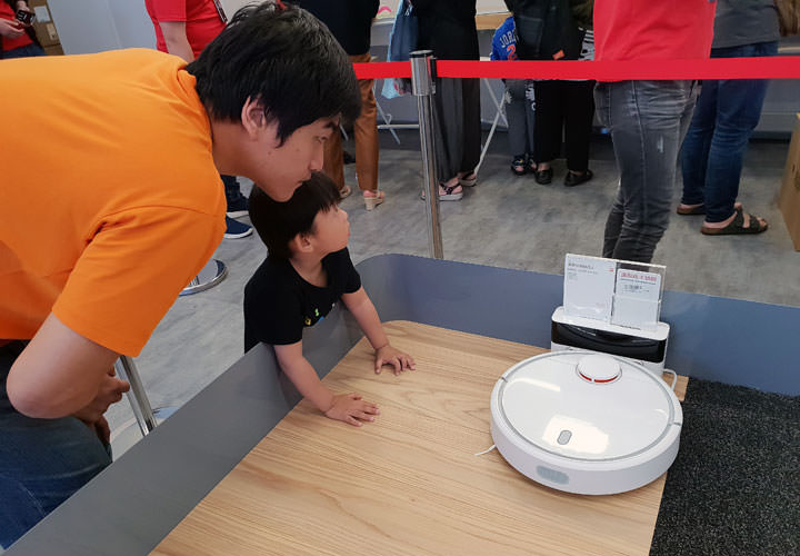 [Mobile] 小米新北專賣店落腳中和環球購物中心！多款商品現折千元、熱門商品現貨供應中！ - 阿祥的網路筆記本