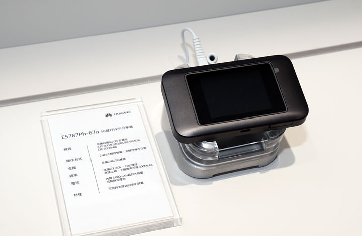 [Event] HUAWEI 台北首間品牌體驗店在三創生活園區正式開幕！眾多花粉齊聚一堂，超值優惠滿滿！ - 阿祥的網路筆記本