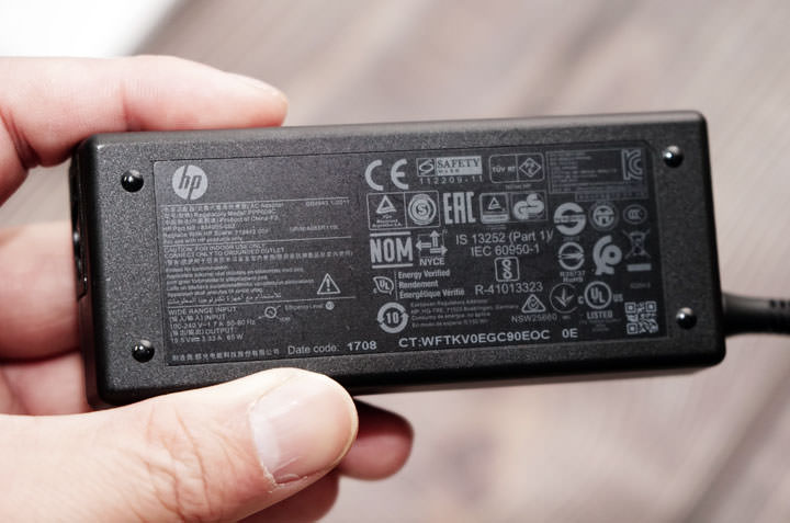 [Unbox] 滿足工作與娛樂需求！外觀設計高顏值的全功能筆電「HP Pavilion 15-ck022TX」開箱與深度評測！ - 阿祥的網路筆記本