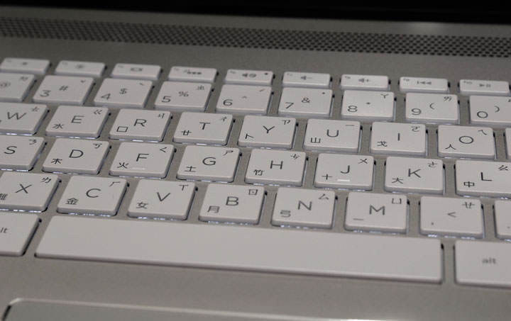 [Unbox] 滿足工作與娛樂需求！外觀設計高顏值的全功能筆電「HP Pavilion 15-ck022TX」開箱與深度評測！ - 阿祥的網路筆記本