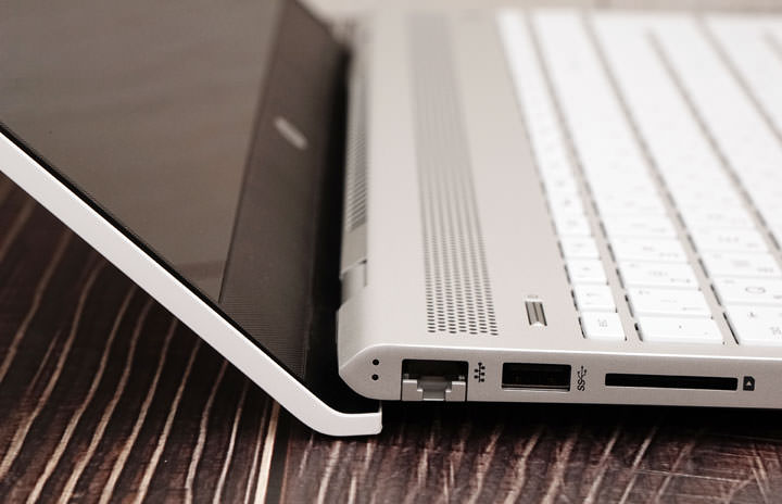 [Unbox] 滿足工作與娛樂需求！外觀設計高顏值的全功能筆電「HP Pavilion 15-ck022TX」開箱與深度評測！ - 阿祥的網路筆記本