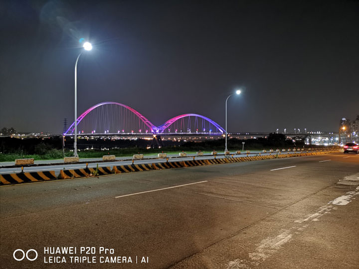 [Unbox] HUAWEI P20 Pro 讓手機攝影邁入新境界！開箱評測全新徠卡三鏡、4000萬畫素、5倍無損變焦、4秒手持夜拍…等獨特功能體驗！ - 阿祥的網路筆記本