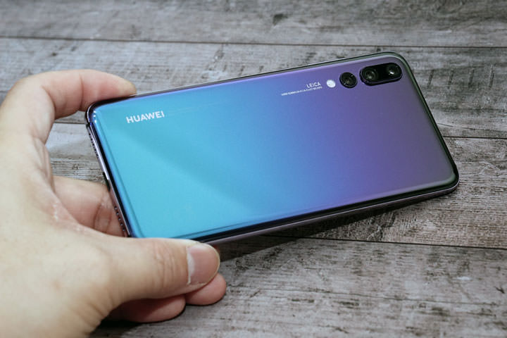 [Unbox] HUAWEI P20 Pro 讓手機攝影邁入新境界！開箱評測全新徠卡三鏡、4000萬畫素、5倍無損變焦、4秒手持夜拍…等獨特功能體驗！ - 阿祥的網路筆記本