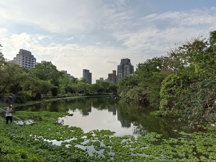 [Mobile] Android 用戶專屬好康來了！申辦遠傳指定新機，不囉嗦～Google Play 購物金 1,500元直接加碼送！還有 OPPO R15 美拍新機最速配！ - 阿祥的網路筆記本