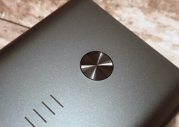 [Unbox] 行動電源 + 供電器二合一是個好主意？紫米 ZMI 智慧雙模可充式鋰行動電源開箱！ - 阿祥的網路筆記本