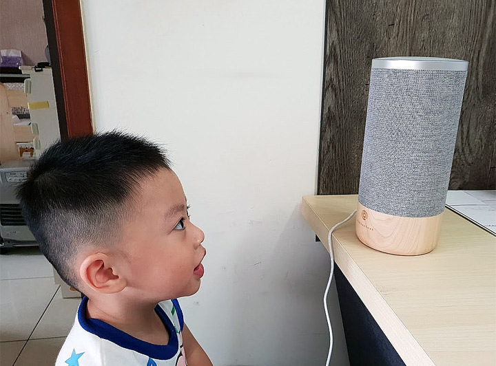 [Unbox] 遠傳問問智慧音箱開箱與深度評測：真正為台灣在地用戶量身打造！讓生活大小事全都「動動口」搞定！ - 阿祥的網路筆記本