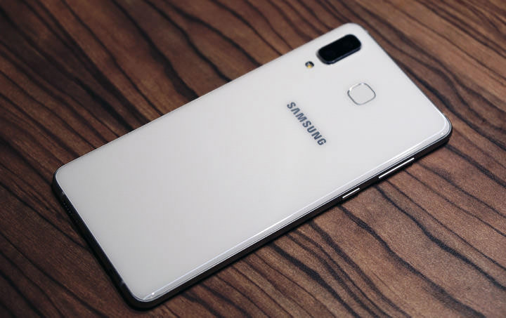 [Mobile] 就是要你拍得美！「智慧美顏」與「專業打光」加持大螢幕新機 Galaxy A8 Star 開箱與深度評測！ - 阿祥的網路筆記本