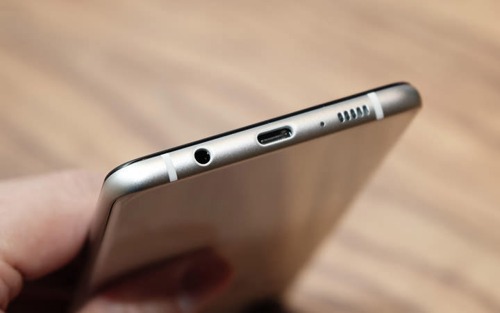 [Mobile] 就是要你拍得美！「智慧美顏」與「專業打光」加持大螢幕新機 Galaxy A8 Star 開箱與深度評測！ - 阿祥的網路筆記本