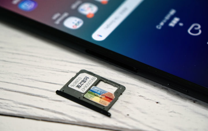 [Mobile] 就是要你拍得美！「智慧美顏」與「專業打光」加持大螢幕新機 Galaxy A8 Star 開箱與深度評測！ - 阿祥的網路筆記本