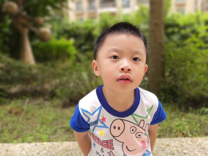 [Mobile] 就是要你拍得美！「智慧美顏」與「專業打光」加持大螢幕新機 Galaxy A8 Star 開箱與深度評測！ - 阿祥的網路筆記本