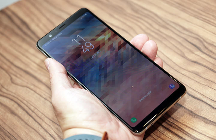 [Mobile] 就是要你拍得美！「智慧美顏」與「專業打光」加持大螢幕新機 Galaxy A8 Star 開箱與深度評測！ - 阿祥的網路筆記本