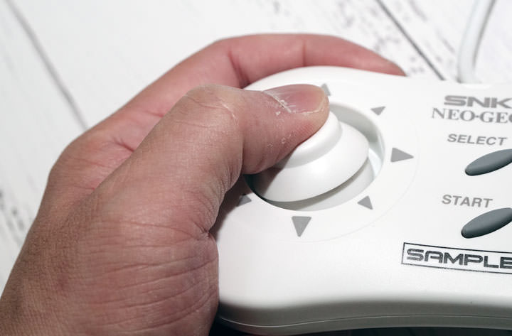 [Game] SNK NEO GEO Mini 開箱！90年代知名街機大作一次集結在你掌中！ - 阿祥的網路筆記本