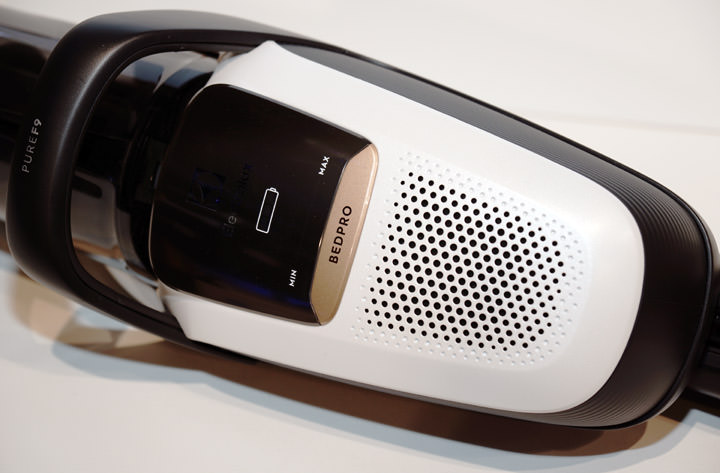 [3C] 金鐘影帝吳慷仁出任品牌代言！伊萊克斯發表全新「滑移百變吸塵器 PURE F9」，主打以人為本的北歐設計風格！ - 阿祥的網路筆記本