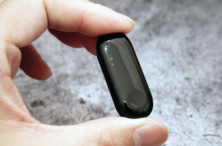 [Unbox] 外型設計、功能應用皆升級的「小米手環3」開箱！是否值得繼續下手呢？ - 阿祥的網路筆記本