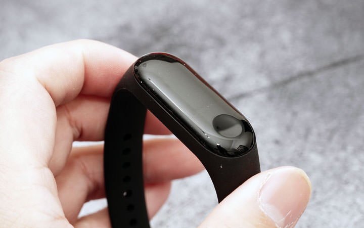 [Unbox] 外型設計、功能應用皆升級的「小米手環3」開箱！是否值得繼續下手呢？ - 阿祥的網路筆記本