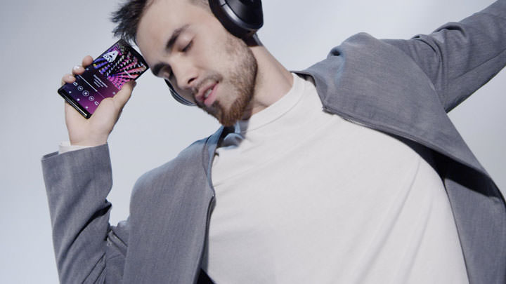 [Mobile] IFA 2018 展前 Sony Mobile 正式發表新旗艦 Xperia XZ3，首度搭載 6吋 18:9 HDR OLED 雙曲面螢幕， 挑戰手機沉浸式娛樂體驗！ - 阿祥的網路筆記本