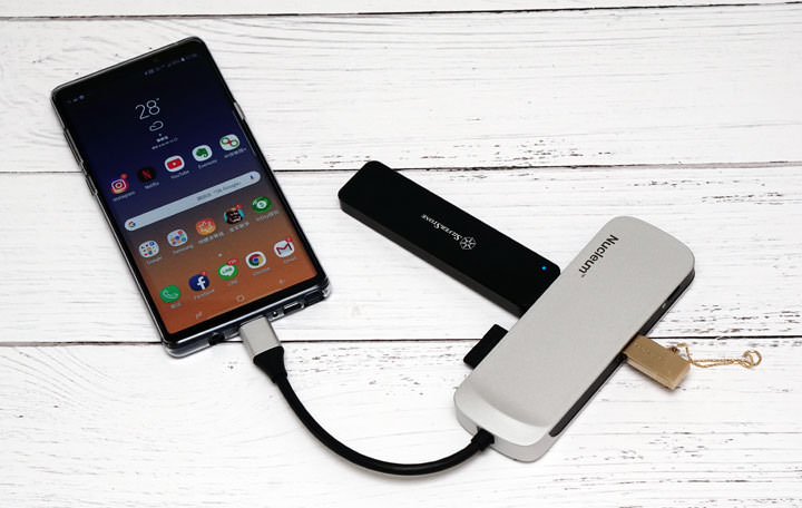 [Unbox] 輕薄筆電最佳拍檔「Kingston Nucleum USB Type C 7合一集線器」！也能支援 Note9 的 Samsung DeX 喲！ - 阿祥的網路筆記本
