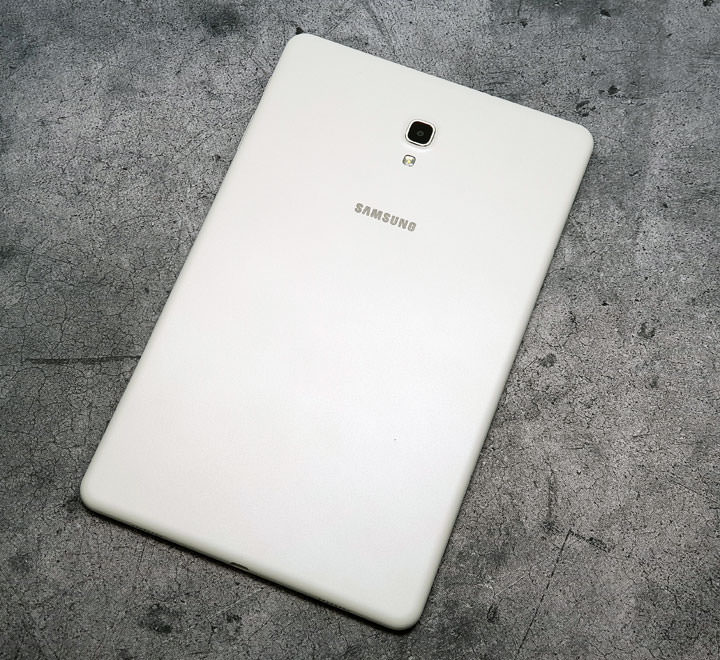 [Unbox] 影音饗宴，隨時開演！新一代三星 Galaxy Tab S4 兼顧娛樂享受與工作生產力！ - 阿祥的網路筆記本