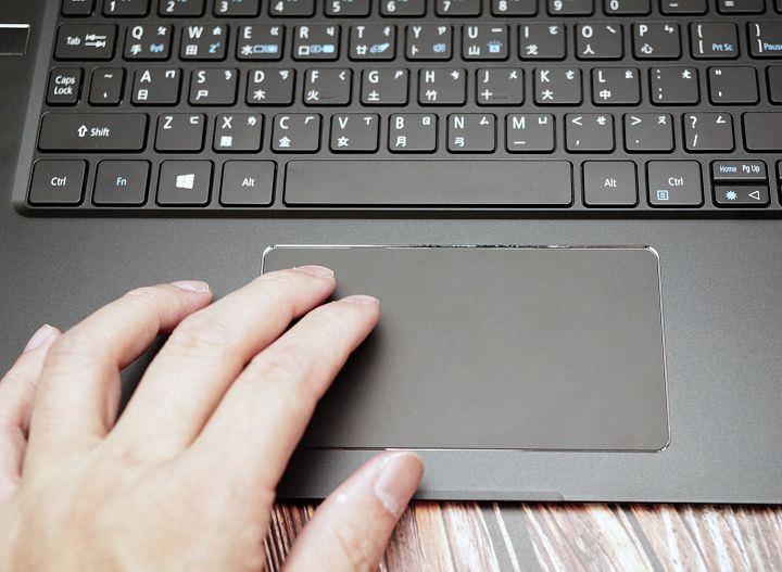 [Unbox] Acer Swift 7 實測報告：極致輕薄，行動力至上的頂級商務筆電！ - 阿祥的網路筆記本