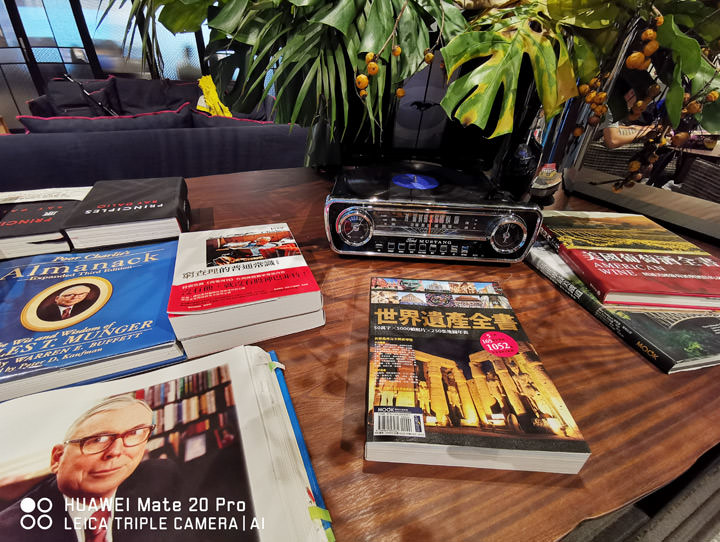 [Unbox] 黑科技毫無保留，徠卡三鏡頭再創攝影體驗新高峰：HUAWEI Mate20 Pro 開箱與深度評測！ - 阿祥的網路筆記本