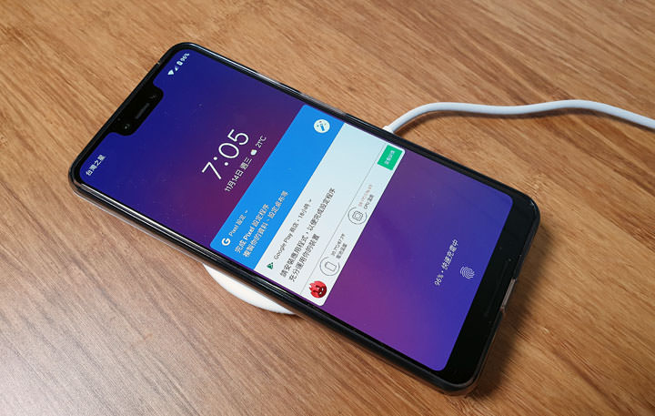 [Unbox] 華為 15W 無線充電器開箱！無線充電也能享受飆速高效率！ - 阿祥的網路筆記本