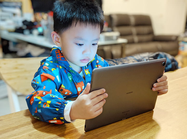 [Unbox] 影音娛樂一把罩！適合全家人共享的全能平板：HUAWEI MediaPad M5 開箱與深度評測！ - 阿祥的網路筆記本