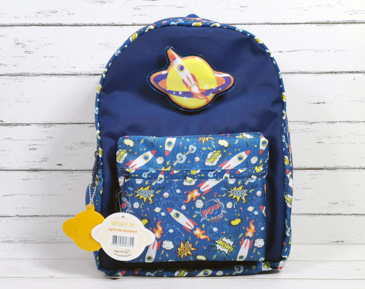 [Unbox] 準備上學去囉！豆寶的新歡「Tiger Family 護脊背包」開箱分享囉！除了上學，休閒生活也好用！ - 阿祥的網路筆記本