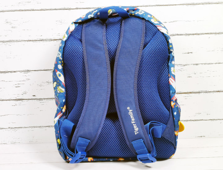 [Unbox] 準備上學去囉！豆寶的新歡「Tiger Family 護脊背包」開箱分享囉！除了上學，休閒生活也好用！ - 阿祥的網路筆記本