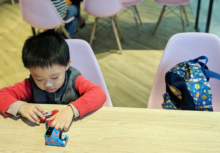 [Unbox] 準備上學去囉！豆寶的新歡「Tiger Family 護脊背包」開箱分享囉！除了上學，休閒生活也好用！ - 阿祥的網路筆記本