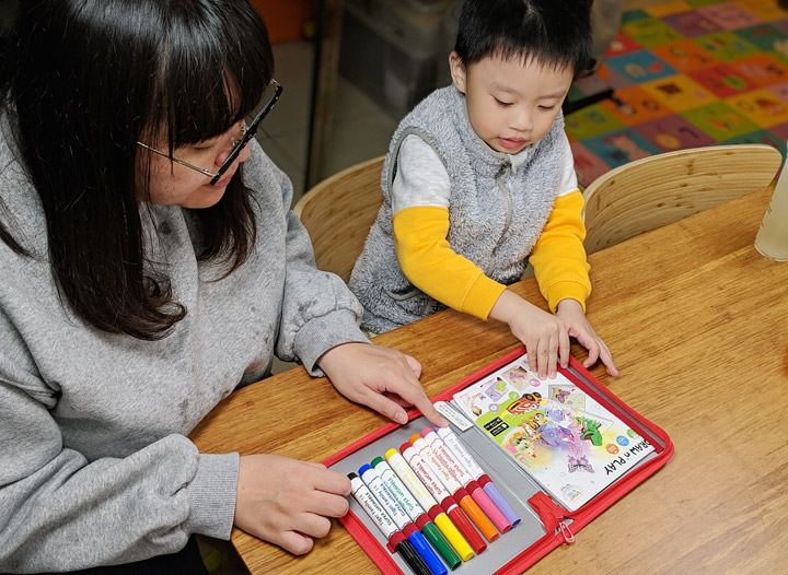 [Kids] 結合AR技術，Tiger Family 「Smart Kids 3D 互動魔法著色繪本」不只讓孩子發揮創意，還有更多數位樂趣！ - 阿祥的網路筆記本