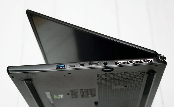 [Unbox] MSI GS65 Stealth Thin 8RF 動手玩：電競內在、時尚外貌，極致輕薄與極窄邊框的完美融合！ - 阿祥的網路筆記本