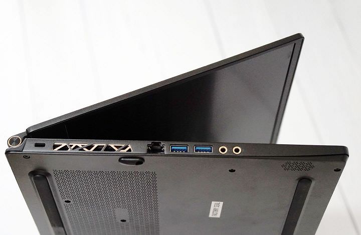 [Unbox] MSI GS65 Stealth Thin 8RF 動手玩：電競內在、時尚外貌，極致輕薄與極窄邊框的完美融合！ - 阿祥的網路筆記本