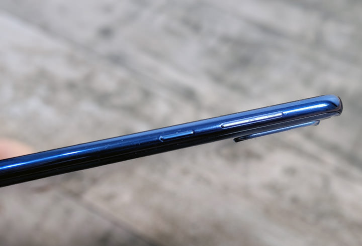 [Mobile] 全球首款「O極限全螢幕」手機：三星 Galaxy A8s 將在 2/1 登台開賣！ - 阿祥的網路筆記本