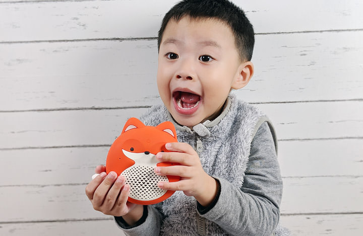 [Unbox] 語音助理隨身帶著走，智慧娛樂學習通通有！遠傳愛講新一代迷你可攜版：小狐狸開箱與使用心得分享！ - 阿祥的網路筆記本