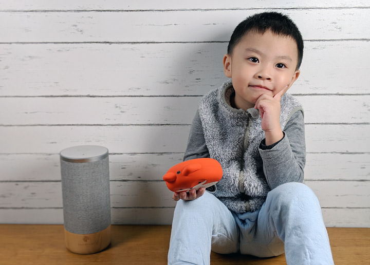 [Unbox] 語音助理隨身帶著走，智慧娛樂學習通通有！遠傳愛講新一代迷你可攜版：小狐狸開箱與使用心得分享！ - 阿祥的網路筆記本