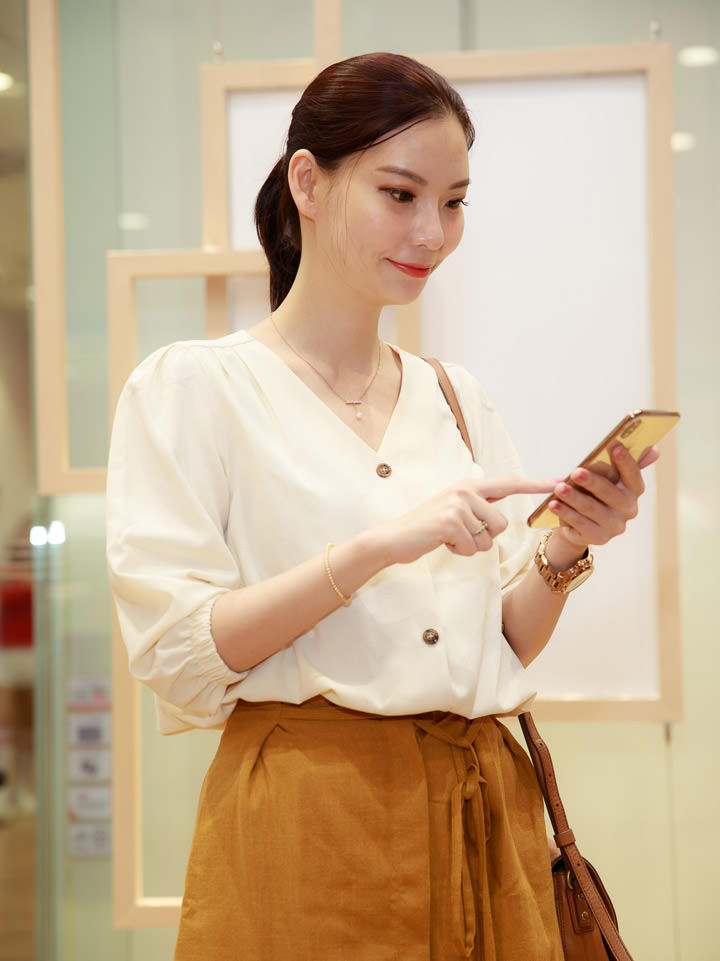 [Telecom] 金豬抱喜 LINE MOBILE 新春大回饋狂撒百萬點數，最大獎 5個月免月租等你來試手氣！ - 阿祥的網路筆記本