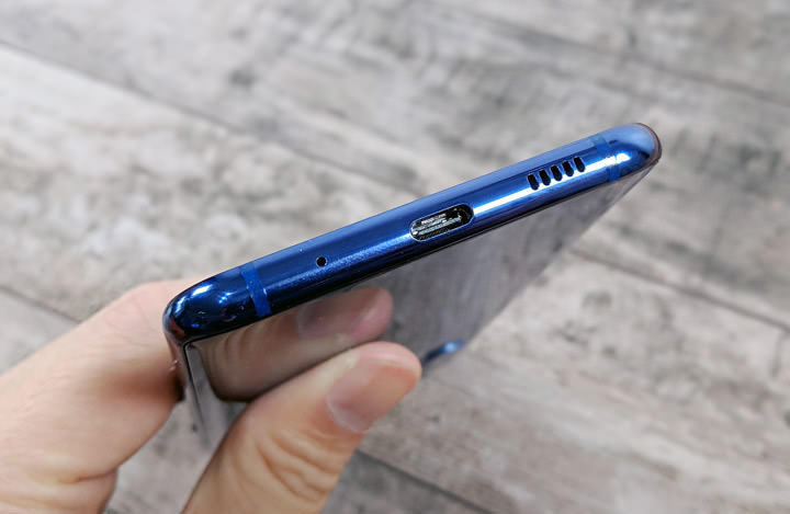 [Unbox] 首創「O極限全螢幕」手機 Galaxy A8s 開箱！高螢幕佔比、三鏡頭相機、更安全的生物辨識與眾多實用功能一次到位！ - 阿祥的網路筆記本